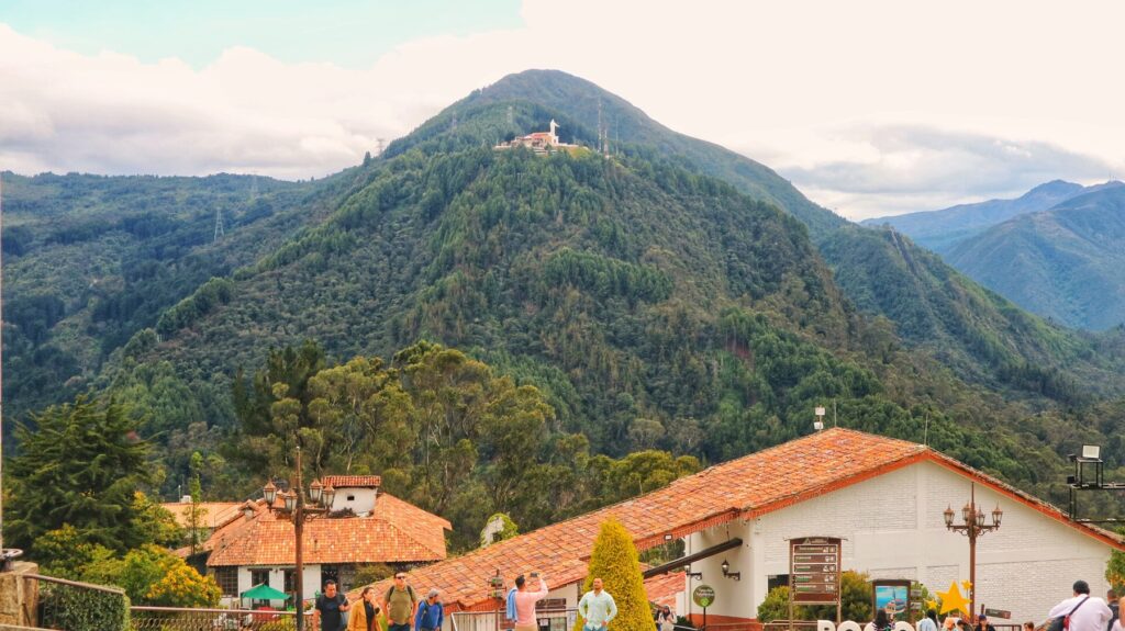 Näkymä Montserrate-vuorelta Bogotassa, Kolumbia.